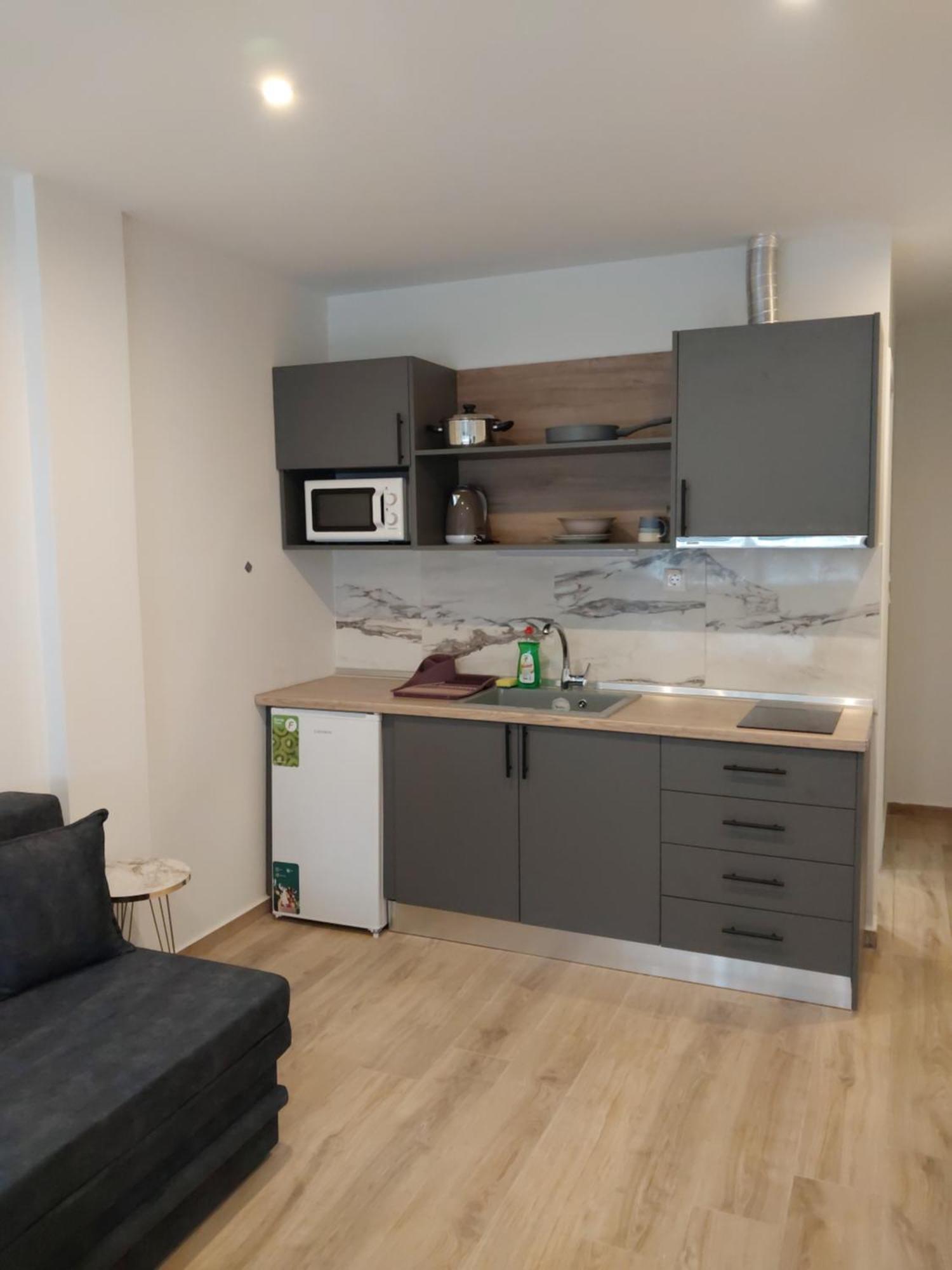 Anibo Studios & Apartments Center 3861 塞萨洛尼基 外观 照片